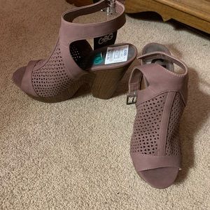 Purple platform shoes